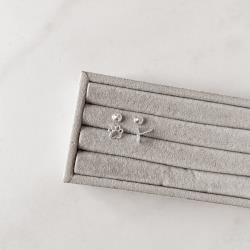 Brinco infantil pata vazada 8mm tarraxa baby