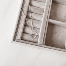 Colar pingente coração vazado 14mm 45cm