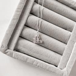 Colar pingente meditação 13mm 45cm