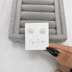 Brinco flor cravejada 13mm