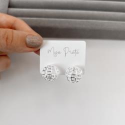 Brinco bola vazada 15mm