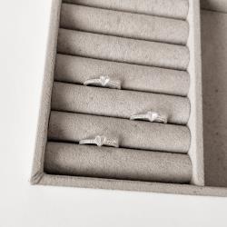 Anel meia aliança com coração vinco