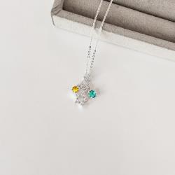 Colar entremeio círculo pingentes estrela vazada cravejada, zircônias amarela e acqua corrente cadeadinho 40+5cm