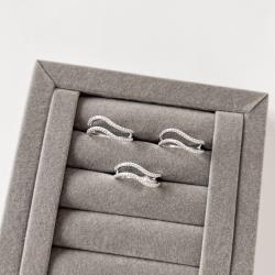 Anel duplo ondulado cravejado