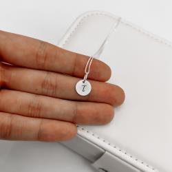 Colar pingente medalha letra T 10mm 40cm