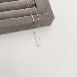 Colar letra G detalhe zircônia 7mm 45cm