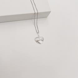 Colar pingente coração riscado 16mm 45cm