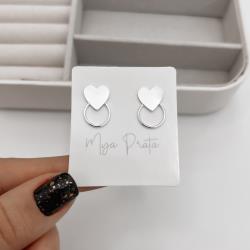 Brinco coração com círculo vazado 16mm