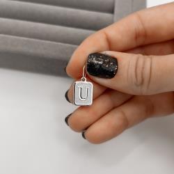 Pingente placa letra U 12mm