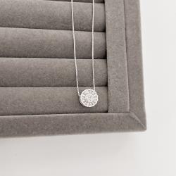 Colar botão cravejado trabalhado 10mm 45cm