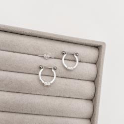 Piercing conch detalhe coração cravejado 14mm haste