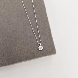 Colar pingente zircônia redonda cristal detalhe torcido 7mm 40cm