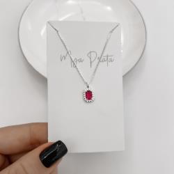 Colar pingente zircônia retangular cereja detalhe torcido 10mm 45cm