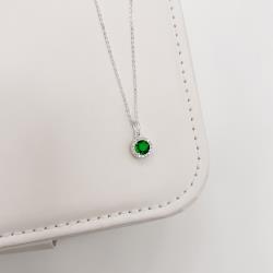 Colar pingente zircônia redonda esmeralda com cravejado 8mm corrente cadeadinho 40cm