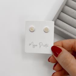 Brinco círculo perolado resina 7mm