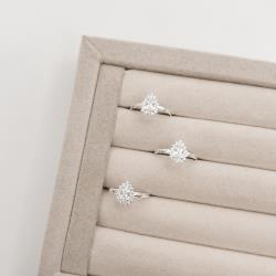 Anel zircônia gota cristal com cravejado