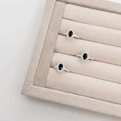 Anel zircônia oval ônix com cravejado