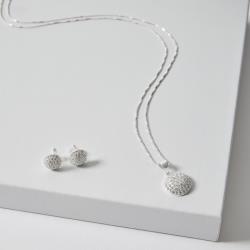 Conjunto brinco e colar pingente círculo todo cravejado 12mm 45cm