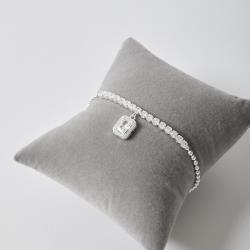 Pulseira bolas entremeio riviera com pingente zircônia retangular com cravejado 10mm 16+5cm