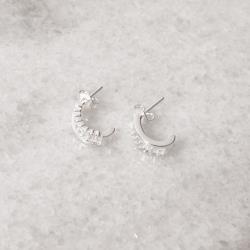 Brinco meia argola com zircônias retangulares 13mm tarraxa