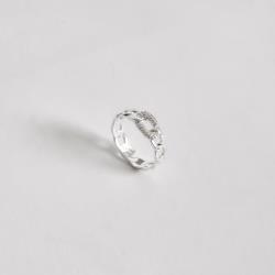 Anel corrente detalhe elo cravejado