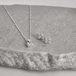 Conjunto brinco e colar pingente zircônia quadrada com cravejado 8mm 45cm