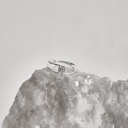 Anel 2 fios com zircônia retangular