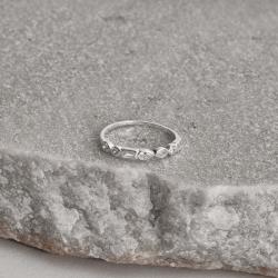 Anel meia aliança zircônias navete, redonda, retangular e gota