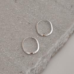 Argola oval 25x21mm fio triângulo