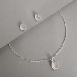 Conjunto brinco e colar gota cravejada 12mm corrente cadeado 40+5cm