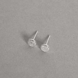 Brinco zircônia redonda cristal embutida 6mm