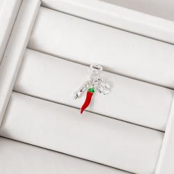 Berloque pingente patuá trevo, figa e pimenta resina