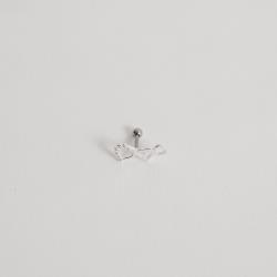 Piercing haste 3 corações vazados detalhe cravejado esquerdo