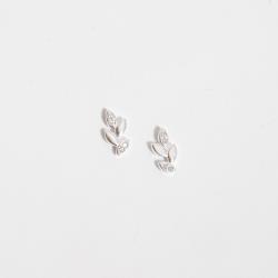 Brinco folhas com cravejado 13mm