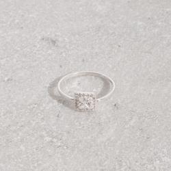 Anel quadrado cravejado