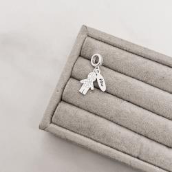 Berloque pingente menino cravejado com placa escrito filho