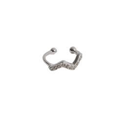 Piercing fake argola zigzag cravejado orelha direita