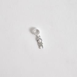 Berloque pingente menino detalhe cravejado 12mm