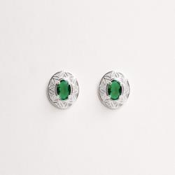 Brinco medalha trabalhada 11mm com zircônia oval esmeralda