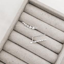 Brinco ear cuff hera cravejado