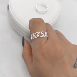 Anel largo corações liso vazados